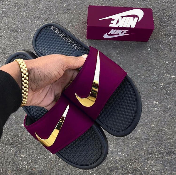 Nike Benassi "Bordeaux" Golden Check Slides